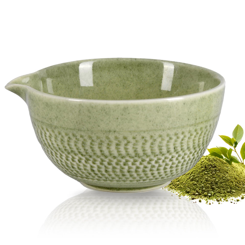 CAMATET Matcha Bowl with Spout for clean, spill-free pouring of whisked tea.