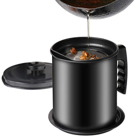 Cambom bacon grease container with lid keeps kitchen oil clean and dust-free.