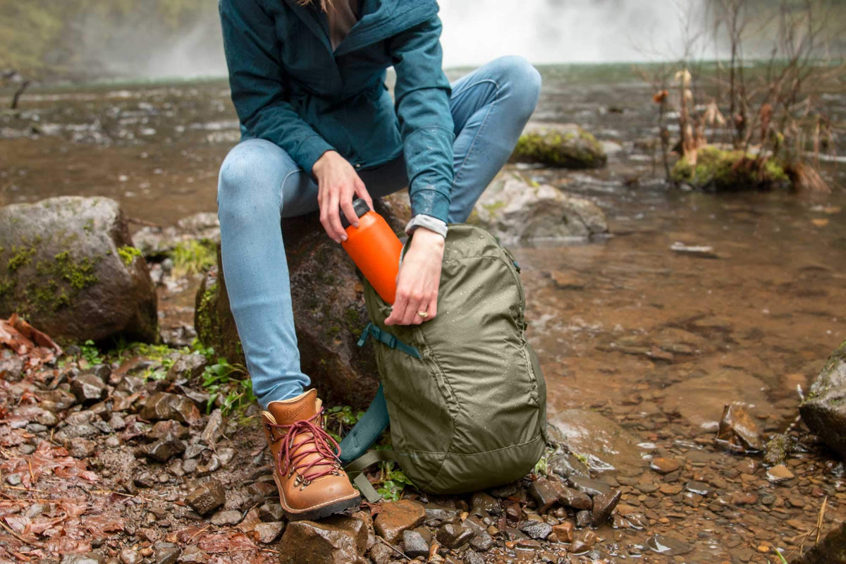 CamelBak Eddy+ compatibility with other caps enhances flexible hydration setups.