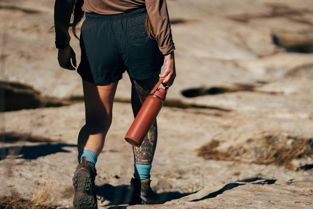 CamelBak Thrive Chug lid demonstrates leak-proof reliability during spills-free hydration