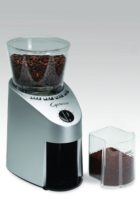 Capresso Infinity timer function image demonstrates hands-off grinding capability