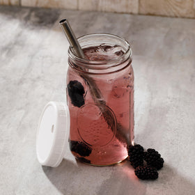Capsule Classic stainless steel straws for easy sipping with pearls.