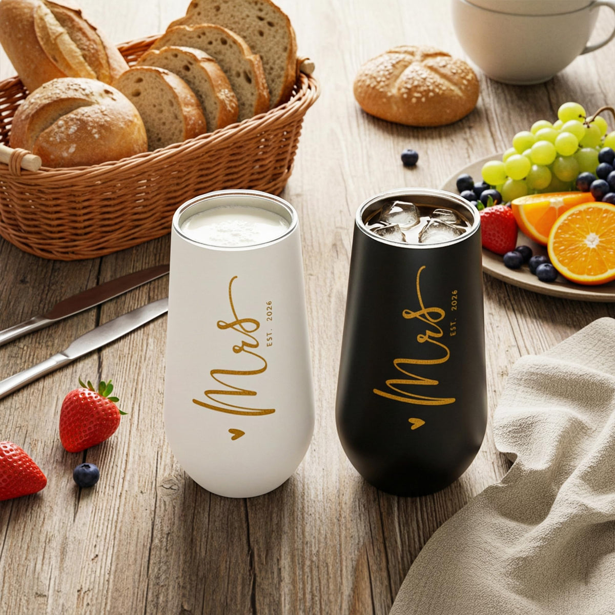 CARAKNOTS double-wall insulated flutes for temperature retention