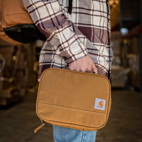Carhartt fully insulated interior keeps meals at the right temperature