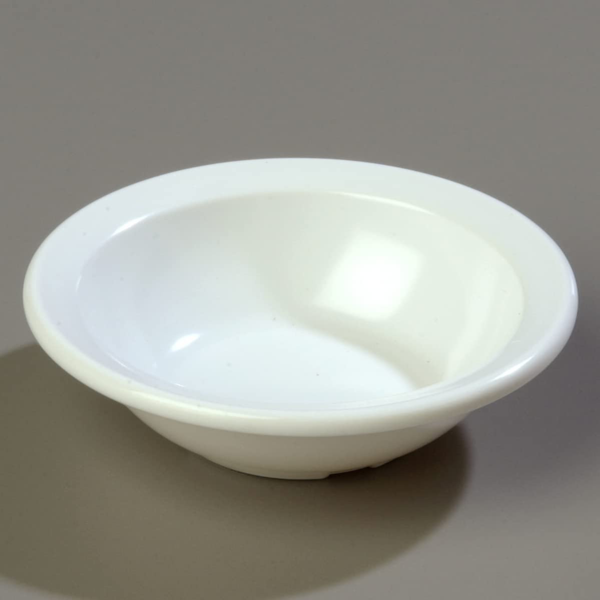 Carlisle Kingline NSF-listed fruit bowl meets foodservice standards for home or pro use.