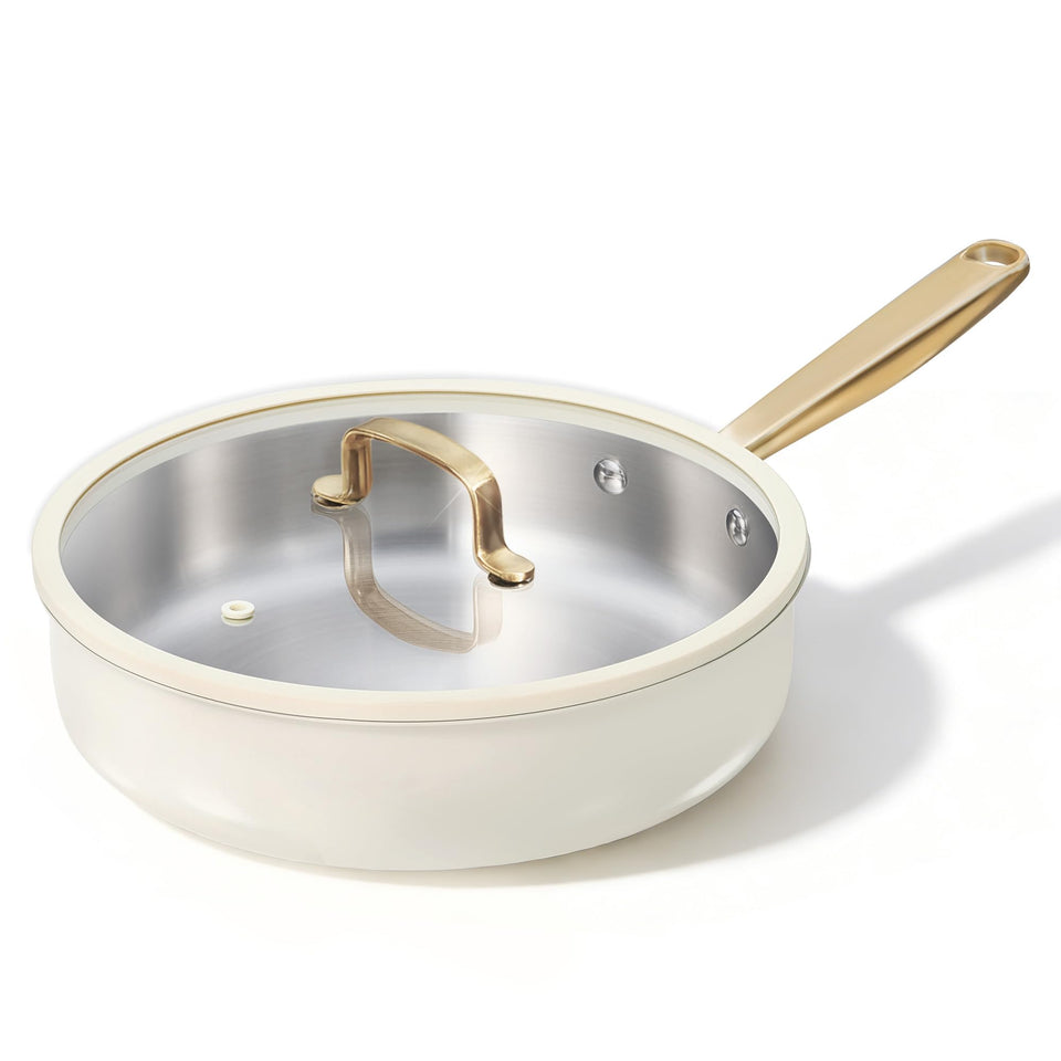 CAROTE 10-inch frying pan with lid showing steady heat for even browning.