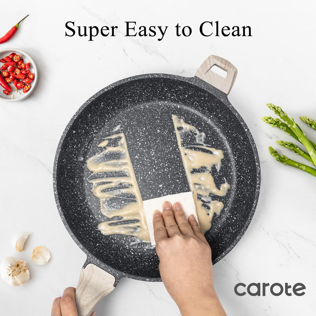 Carote 12.5-inch pan used to prepare a fluffy omelet demonstration