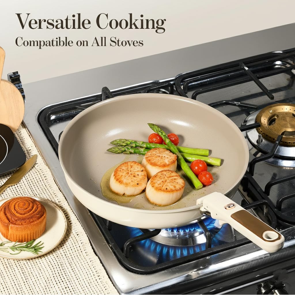 CAROTE 12-inch frying pan with large surface area