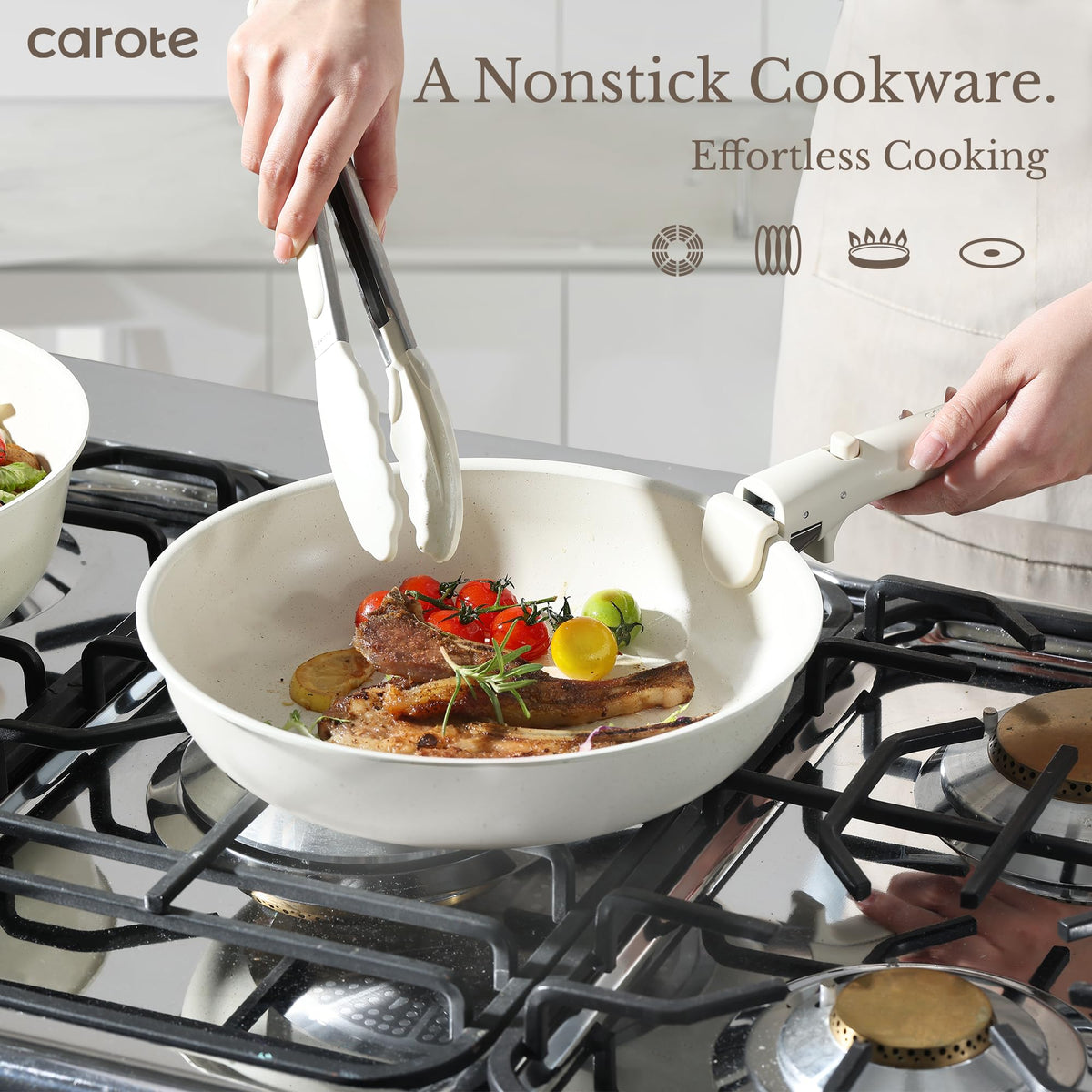 CAROTE 1.5qt saucepan view for precise simmering and sauce preparation.
