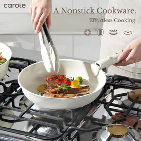 CAROTE 1.5qt saucepan view for precise simmering and sauce preparation.