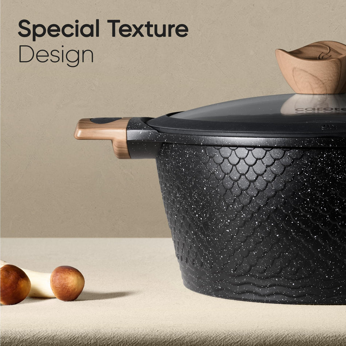 CAROTE 2.5qt stockpot with lid for soups and stocks.