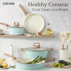 CAROTE 4-quart stockpot with lid suitable for soups and stocks.