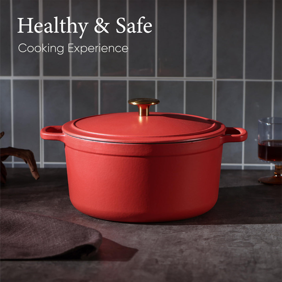 CAROTE 5QT dual handles offer secure, comfortable grip