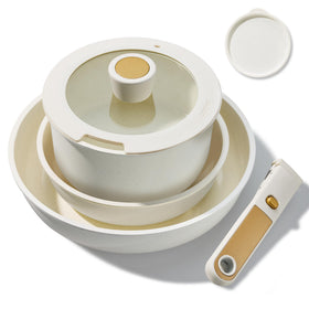Carote 6pcs pots and pans with detachable handle for compact storage.