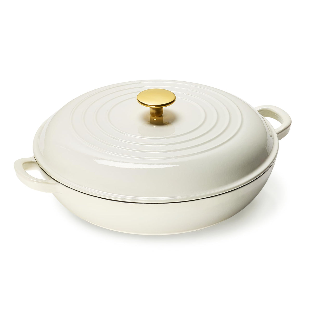 CAROTE braiser pan with lid closed and durable enamel for even cooking.