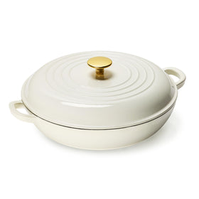 CAROTE braiser pan with lid closed and durable enamel for even cooking.