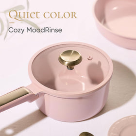 CAROTE ladle included for serving hot soups and sauces.