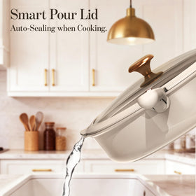 CAROTE 4.5-quart sauté pan with lid for searing and braising.