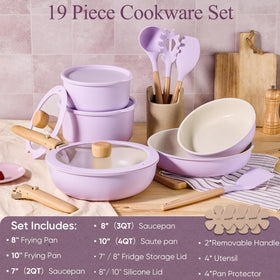 CAROTE detachable-handle closeup secure-attachment demonstrates effortless transfer between stove and oven.