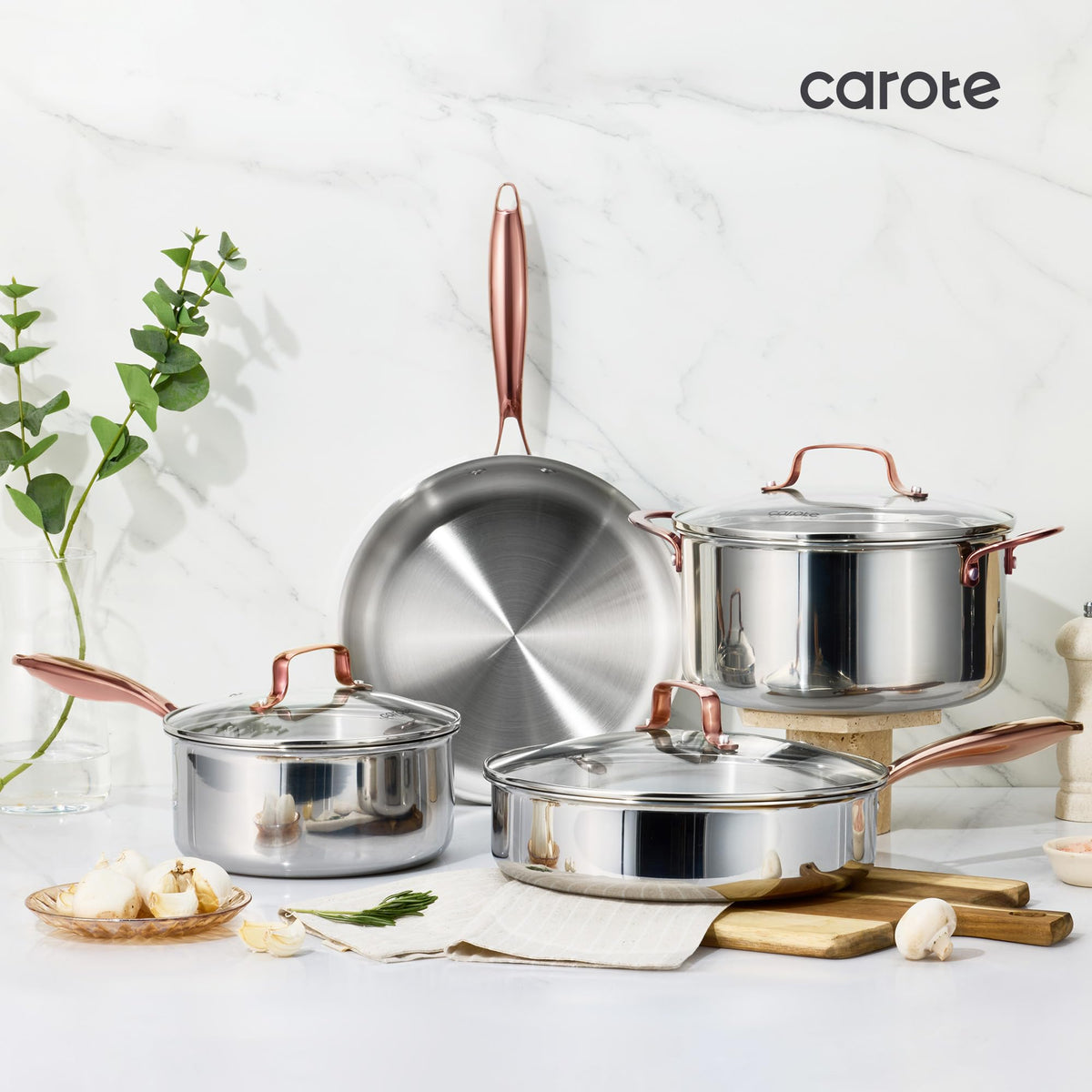 CAROTE premium gold cookware for versatile searing and simmering tasks.