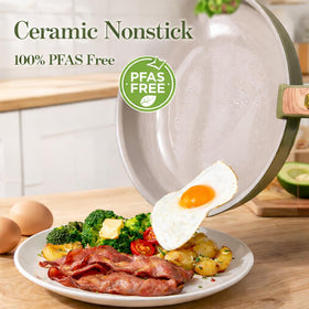 CAROTE cookware ensures even heating on induction and gas cooktops.