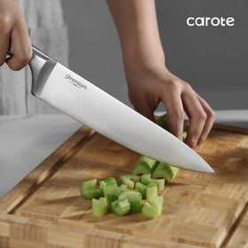 CAROTE knives in action in the kitchen for versatile tasks