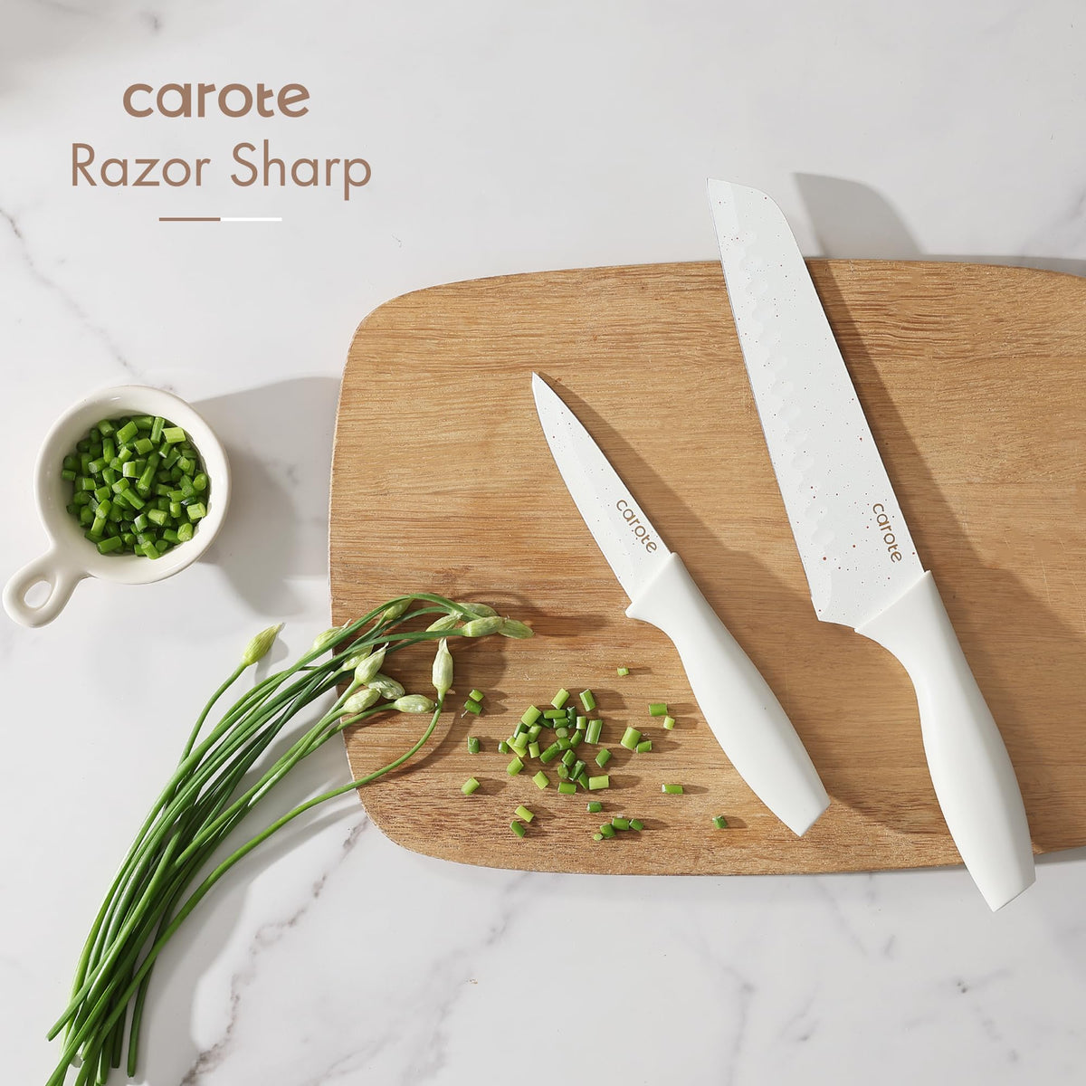 CAROTE non stick coating aids effortless slicing and cleanup