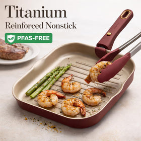 CAROTE removable-handle grill pan showing secure grip and compact storage.