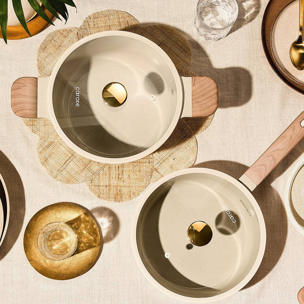 Lids on CAROTE pan demonstrate compatibility with induction and other stoves