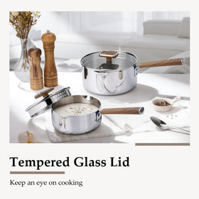 CAROTE daily-use saucepan set ideal for everyday heating and small portions.