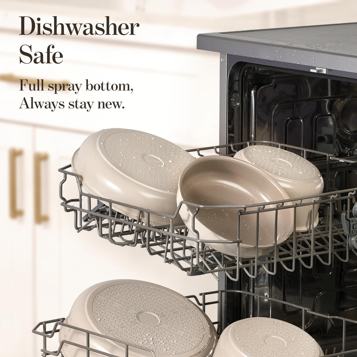 CAROTE silicone lids and accessories kept together for tidy, efficient cooking.