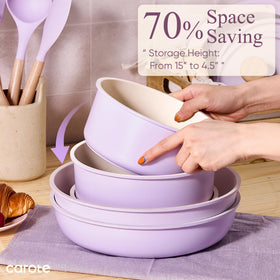 CAROTE silicone lids close-fitting tops keep pots covered for efficient simmering.