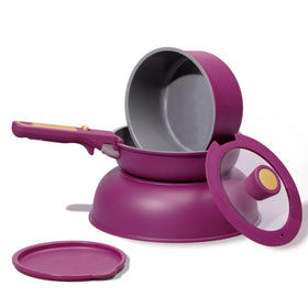 CAROTE space-saving design lets you store pots and pans with handles off.