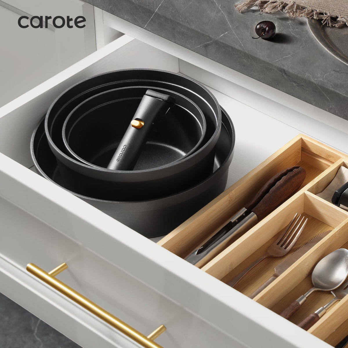 CAROTE stackable design enabling space-saving storage
