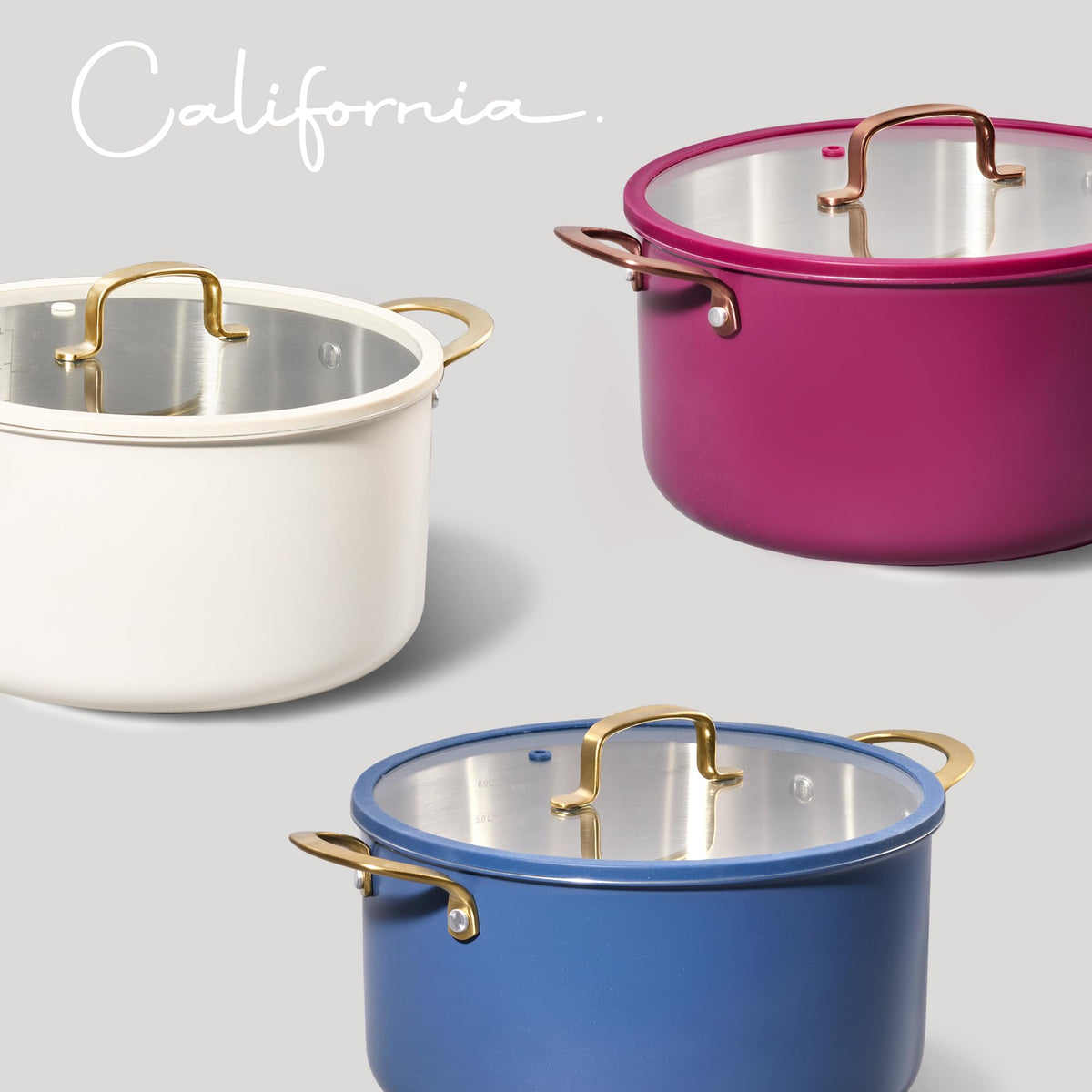 CAROTE stay-cool handles keep hands safe while transferring hot food.