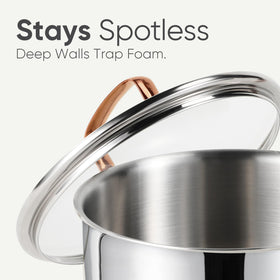 CAROTE stockpot glass lid view lets you monitor progress without lifting.