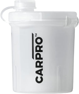 Clear ml and oz scale on CARPRO Measure.