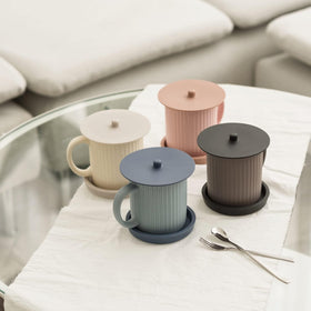 Carrotez 4.33-inch max fit for cups with secure seal.