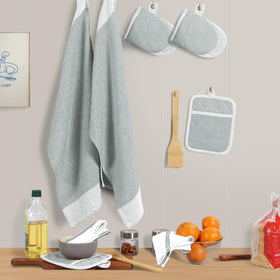 Casa Platino hanging loops for easy storage in the kitchen.