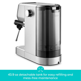 CASABREWS 3700 steam wand delivers silky micro-foam milk