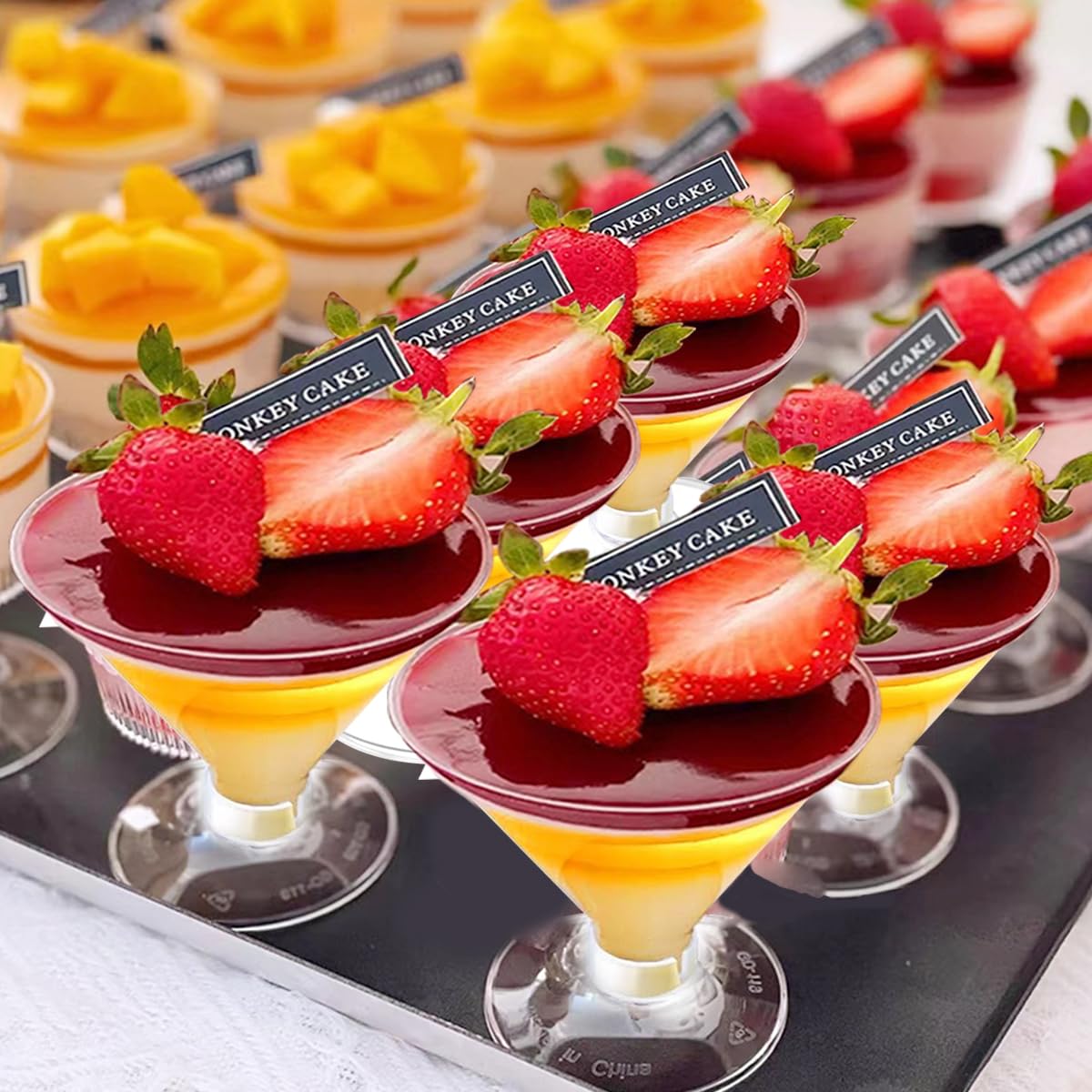 Cashger transparent cups show contents clearly for desserts and drinks