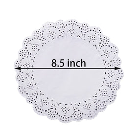 CC wonderland zone doilies featured on cakes for refined cupcake decor