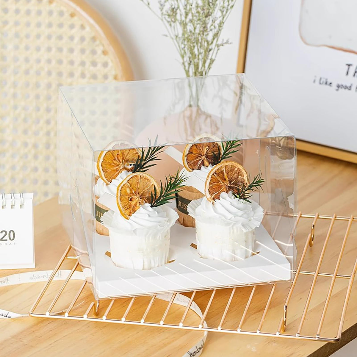 Cedilis BPA-free plastic cupcake containers protect treats while traveling