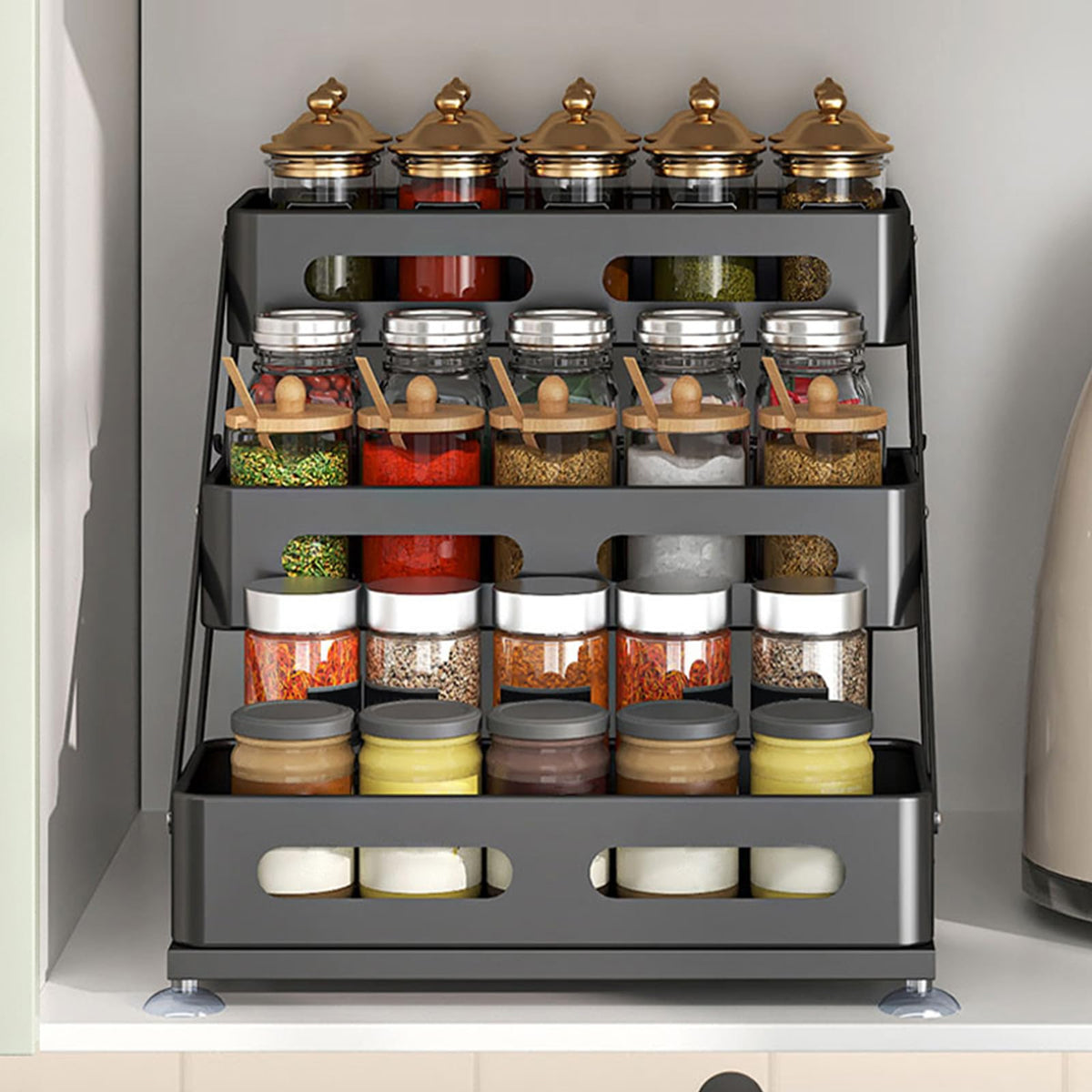 Ceetug compact design folds flat to save space when not in use.