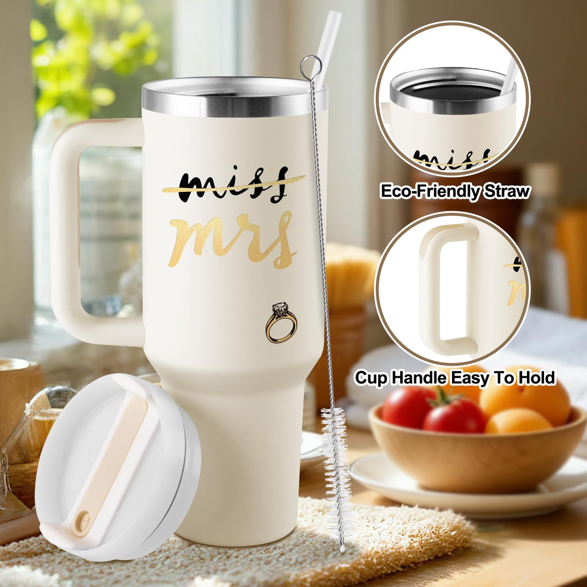 CENDARTE bridal tumbler in hand during commute for refreshing hydration