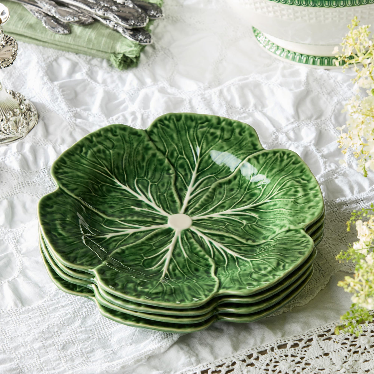 Cerified International green stoneware leaf plate highlights sculpted veins for garden-inspired dining.