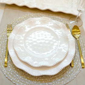 Perlette suitable for indoor and outdoor dining and entertaining.