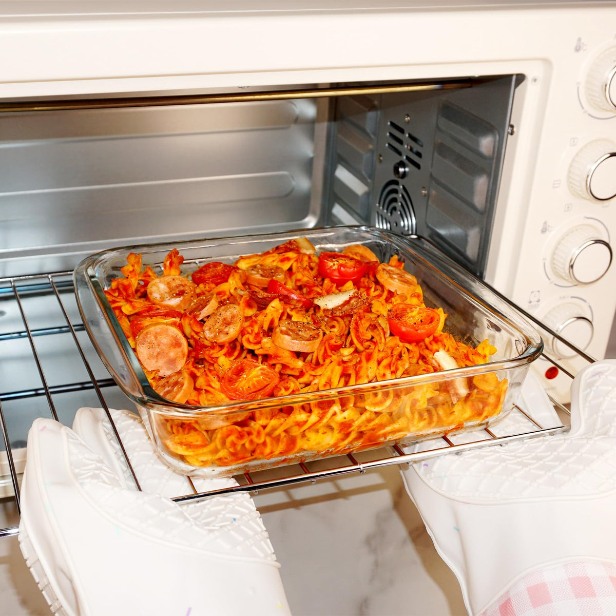 CGNWEEPS gift-worthy kitchen essential for safe storage and reheating.