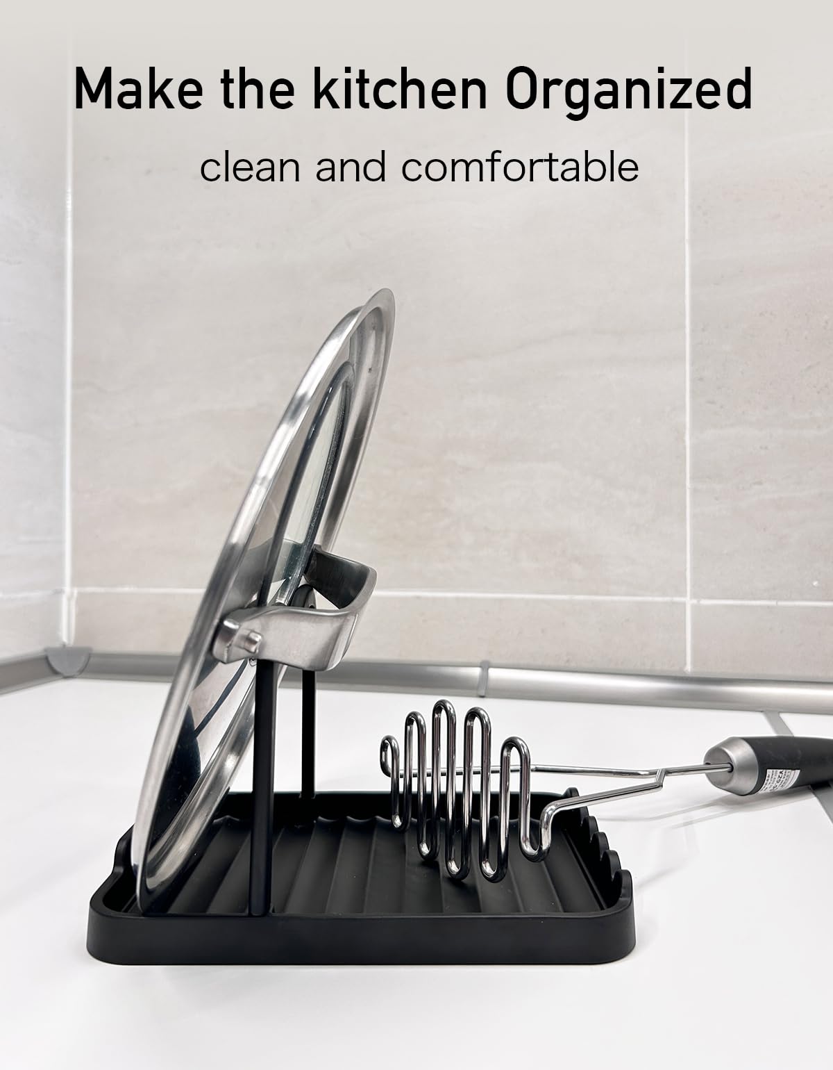 CHANNICORNER concave handle design keeps lid handles steady during use.