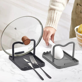 CHANNICORNER easy-clean finish makes wiping and rinsing simple.